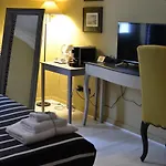 Gatto Bianco Casa Dei Venti בארי
