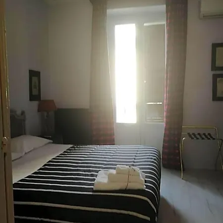 Gatto Bianco Casa Dei Venti Frühstückspension Bari