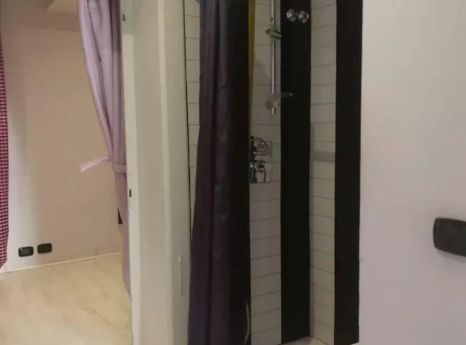 Gatto Bianco Casa Dei Venti Bari